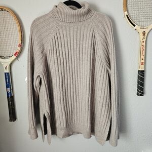 H&M Knit Ribbed Turtleneck Sweater Wool Blend in Oatmeal